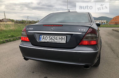 Седан Mercedes-Benz E-Class 2008 в Хусті