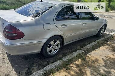 Седан Mercedes-Benz E-Class 2002 в Білгороді-Дністровському