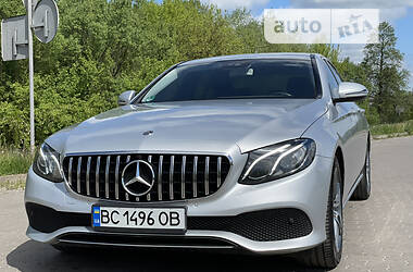 Седан Mercedes-Benz E-Class 2018 в 