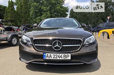 Седан Mercedes-Benz E-Class 2017 в Киеве