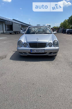 Седан Mercedes-Benz E-Class 2000 в Львові