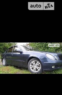 Седан Mercedes-Benz E-Class 2003 в Черновцах