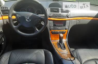 Седан Mercedes-Benz E-Class 2003 в Пирятине