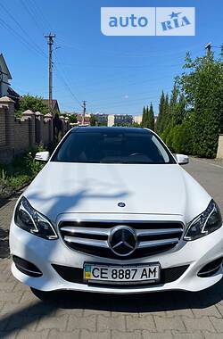 Седан Mercedes-Benz E-Class 2013 в Черновцах