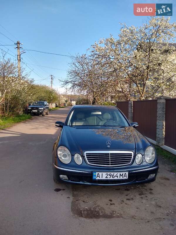 Седан Mercedes-Benz E-Class 2004 в Івано-Франківську
