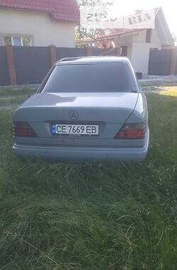 Седан Mercedes-Benz E-Class 1995 в Бучаче