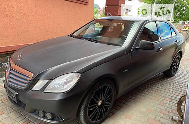 Седан Mercedes-Benz E-Class 2010 в Калуше