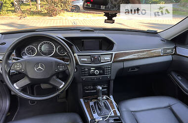 Седан Mercedes-Benz E-Class 2010 в Калуше