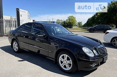 Седан Mercedes-Benz E-Class 2008 в Дніпрі