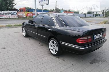 Седан Mercedes-Benz E-Class 2000 в Івано-Франківську