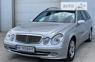 Универсал Mercedes-Benz E-Class 2004 в 