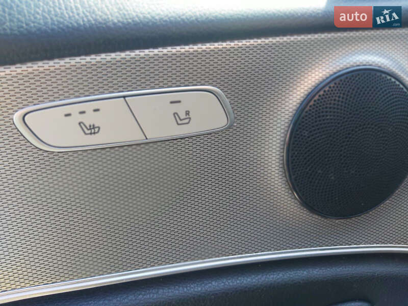 Седан Mercedes-Benz E-Class 2016 в Черновцах