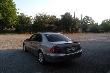 Седан Mercedes-Benz E-Class 2004 в Виноградове