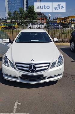 Mercedes-Benz E-Class 2011