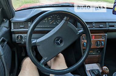 Универсал Mercedes-Benz E-Class 1990 в Ровно