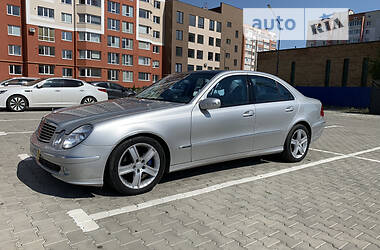 Седан Mercedes-Benz E-Class 2003 в Луцьку