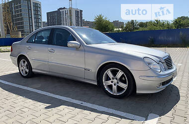 Седан Mercedes-Benz E-Class 2003 в Луцьку