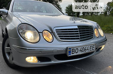 Седан Mercedes-Benz E-Class 2002 в Тернополе