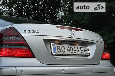 Седан Mercedes-Benz E-Class 2002 в Тернополе