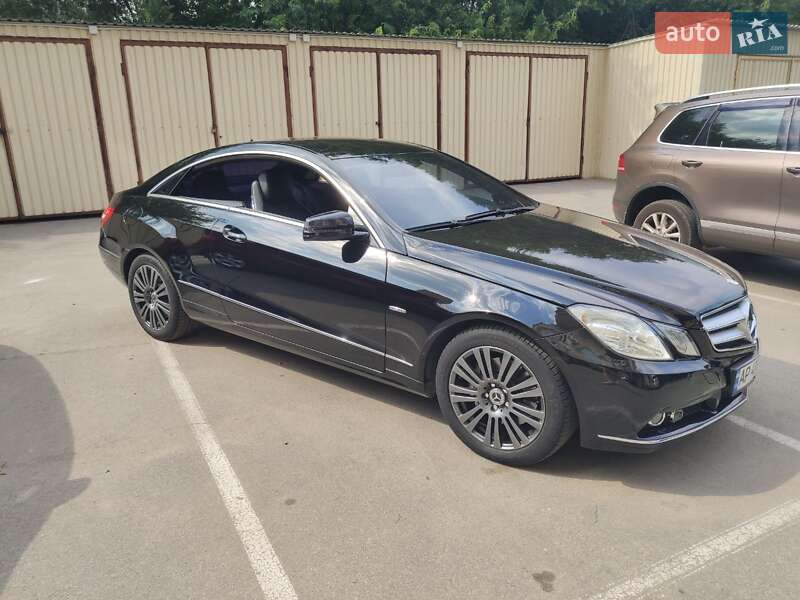 Купе Mercedes-Benz E-Class 2009 в Запорожье