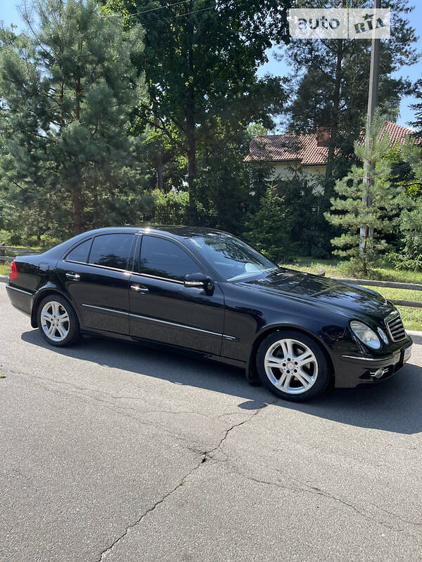 Седан Mercedes-Benz E-Class 2008 в Киеве