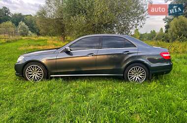 Седан Mercedes-Benz E-Class 2012 в Харькове