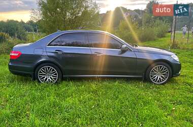 Седан Mercedes-Benz E-Class 2012 в Харькове