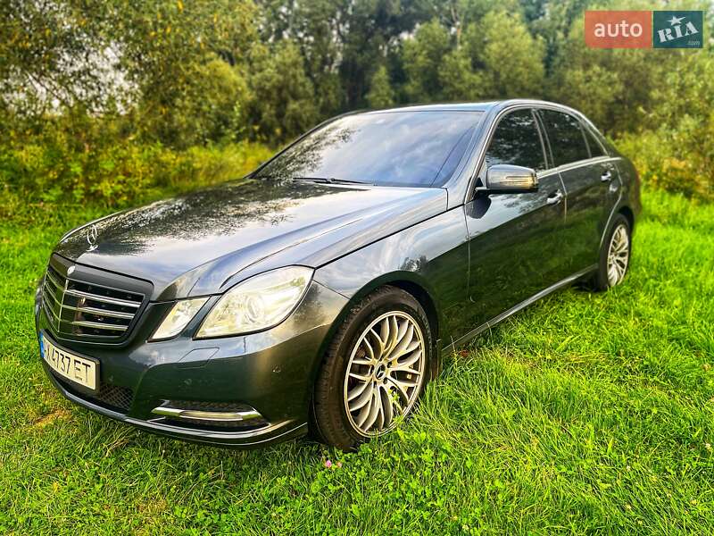 Седан Mercedes-Benz E-Class 2012 в Харькове