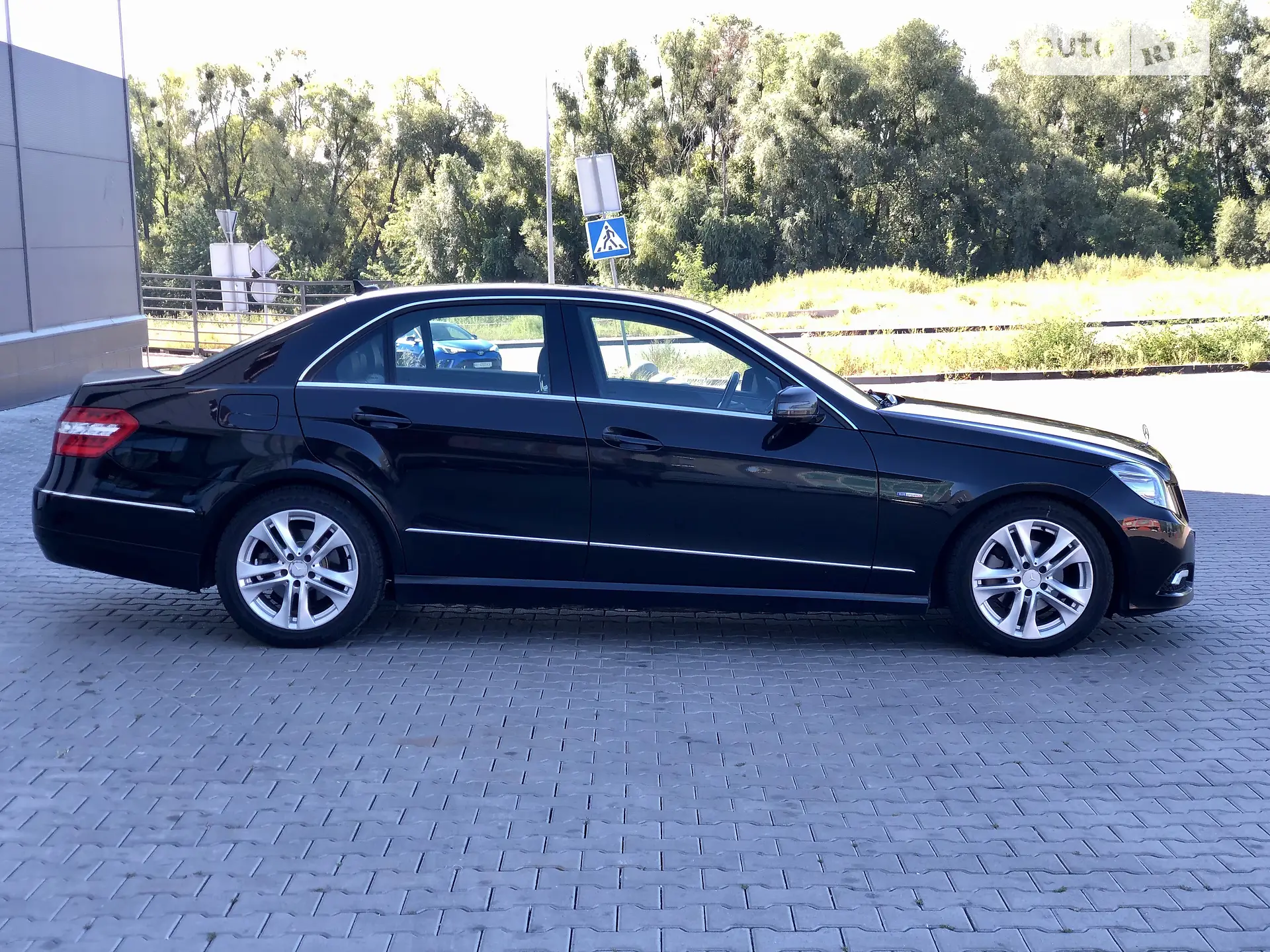 2010 Mercedes-Benz E-klasse - мініатюра 2