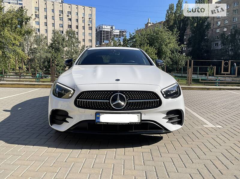 Седан Mercedes-Benz E-Class 2022 в Києві