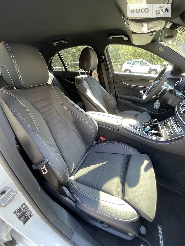 Седан Mercedes-Benz E-Class 2022 в Києві