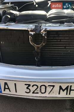 Седан Mercedes-Benz E-Class 2000 в 