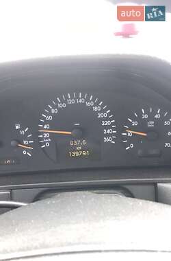 Универсал Mercedes-Benz E-Class 2002 в 
