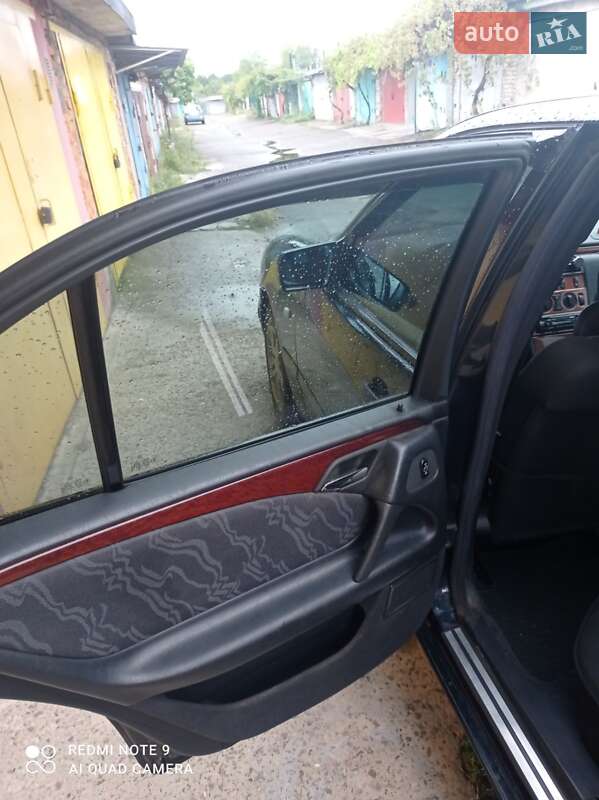 Седан Mercedes-Benz E-Class 1998 в Николаеве