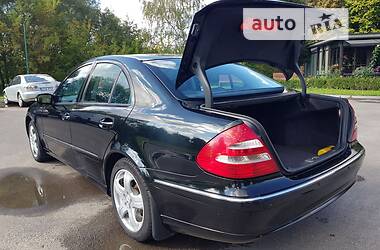 Седан Mercedes-Benz E-Class 2002 в Галиче