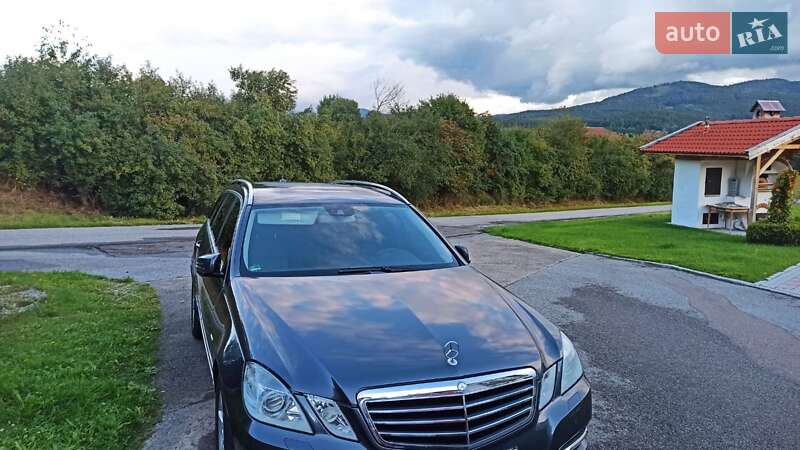 Универсал Mercedes-Benz E-Class 2011 в Самборе фото 4 Универсал Mercedes-Benz E-Class 2011 в Самборе