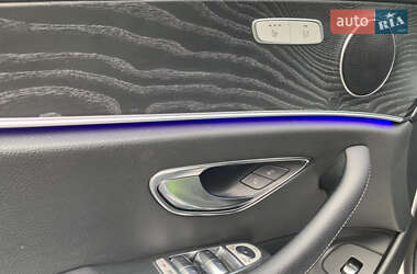 Седан Mercedes-Benz E-Class 2017 в 