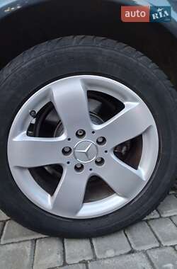 Седан Mercedes-Benz E-Class 2005 в 