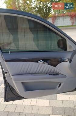 Седан Mercedes-Benz E-Class 2005 в 