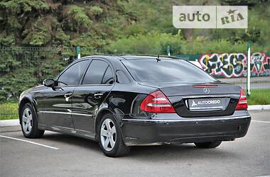 Седан Mercedes-Benz E-Class 2003 в Харкові