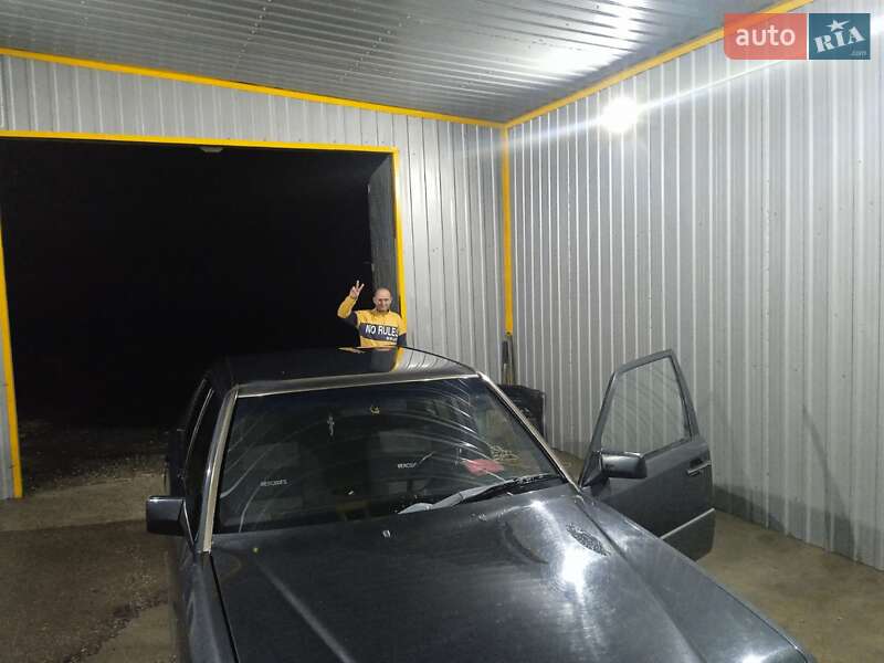 Седан Mercedes-Benz E-Class 1992 в Городку фото 17 Седан Mercedes-Benz E-Class 1992 в Городку