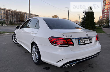 Седан Mercedes-Benz E-Class 2015 в Киеве