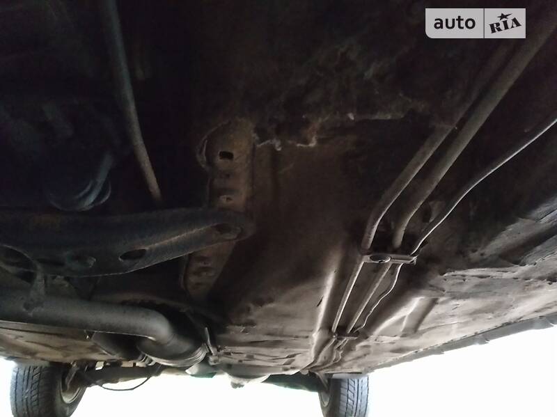 Седан Mercedes-Benz E-Class 1986 в Львове