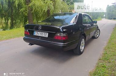 Купе Mercedes-Benz E-Class 1993 в Нежине