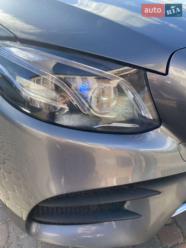 Седан Mercedes-Benz E-Class 2016 в Львове