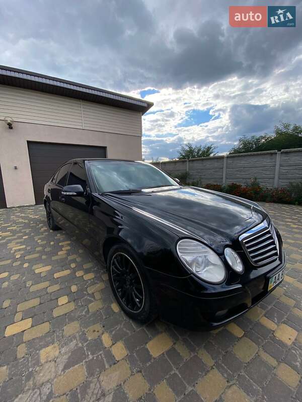 Седан Mercedes-Benz E-Class 2006 в Києві