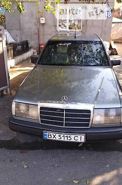 Седан Mercedes-Benz E-Class 1989 в Хмельницком