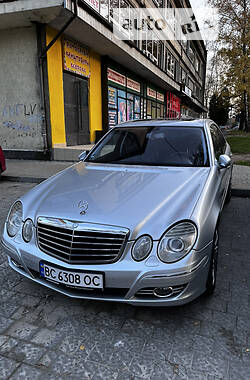 Седан Mercedes-Benz E-Class 2007 в 