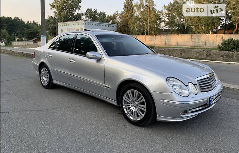 Седан Mercedes-Benz E-Class 2005 в 