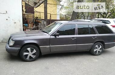 Универсал Mercedes-Benz E-Class 1994 в 